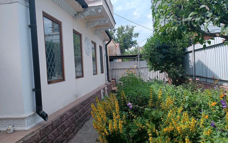 Отдельный дом · 4 комнаты · 150 м², Ралостовца 230 230 — Утепова за 430 000 〒 в Алматы, Алмалинский р-н — фото 2