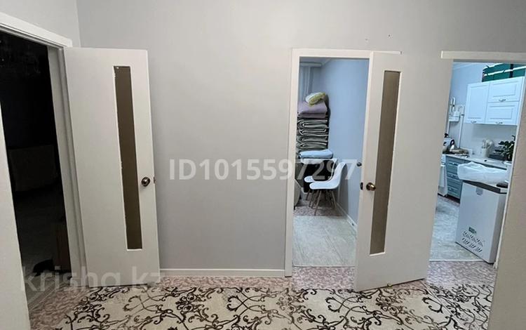 2-комнатная квартира · 57.5 м², мкр 4 за 15.5 млн ₸ в Актобе — фото 2