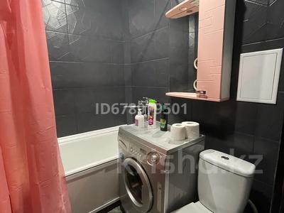 2-комнатная квартира · 43 м² · 5/5 этаж, Назарбаева 10 за 13 000 ₸ в Усть-Каменогорске