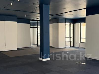 7-комнатная квартира · 298.6 м² · 1/3 этаж, Жамакаева 252 за 268 млн ₸ в Алматы, Медеуский р-н