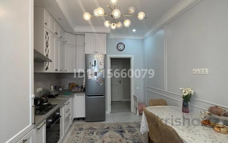 2-комнатная квартира · 92.4 м² · 2/8 этаж, мкр Нурсая-3, Абулхаир хана за 350 000 ₸ в Атырау — фото 9