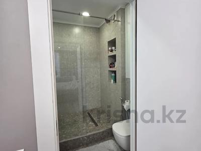 4-комнатная квартира · 137 м² · 2/12 этаж, Тургут Озала 194 за 143 млн ₸ в Алматы, Алмалинский р-н