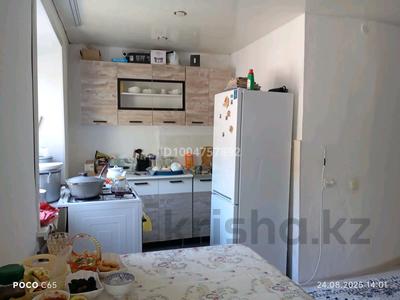 3-комнатная квартира · 60 м² · 1/5 этаж, Степная 198 — Находится за второй школой за 17.5 млн 〒 в Щучинске