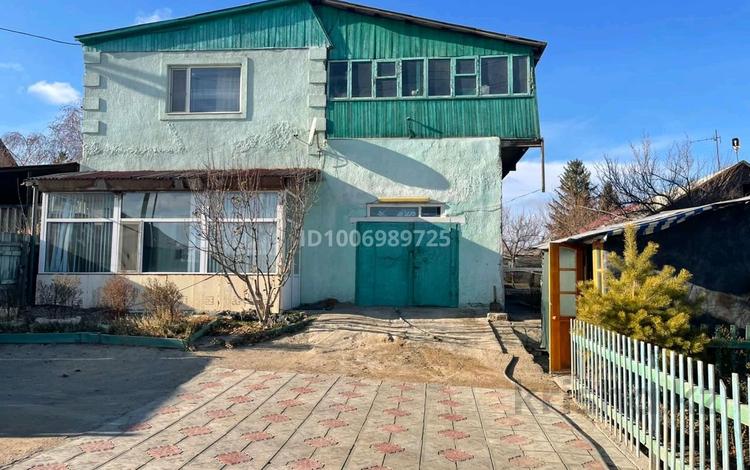 Отдельный дом · 5 комнат · 150 м² · 6 сот., Чехова 11 — Пересечение Абая Чехова ! гостиница Космос за 60 млн 〒 в Жезказгане — фото 2