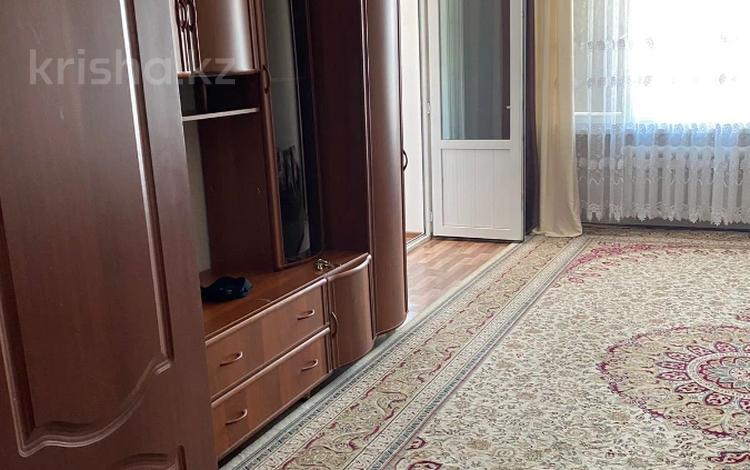 1-комнатная квартира, 48 м², 3/5 этаж, м-н каратал 45б за 16 млн 〒 в Талдыкоргане — фото 2