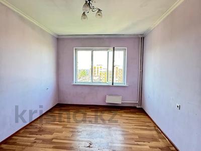 2-бөлмелі пәтер, 60 м², 8/9 қабат, мкр Аксай-4 42, бағасы: 30.3 млн 〒 в Алматы, Ауэзовский р-н