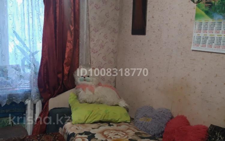 1 бөлме · 13 м² · 3 қабат, Кабанбай-батыра 112, бағасы: 150 000 ₸ в Усть-Каменогорске — фото 2