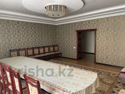 Пәтерлер в Актюбинской обл.: 5-бөлмелі пәтер · 195 м² · 1/5 қабат, мкр. Алтын орда, Тауелсиздик 5, бағасы: 58 млн 〒 5-бөлмелі пәтер · 195 м² · 1/5 қабат, мкр. Алтын орда, Тауелсиздик 5, бағасы: 58 млн 〒 в Актобе