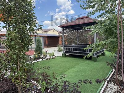 Отдельный дом · 5 комнат · 445 м² · 10 сот., мкр Кунгей 6 за 160 млн ₸ в Караганде, Казыбек би р-н