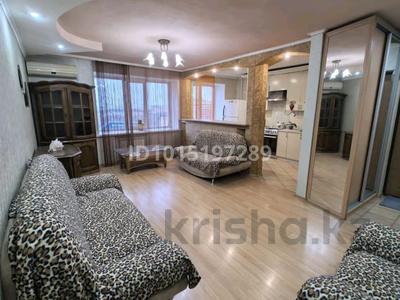 3-комнатная квартира · 70 м² · 8/9 этаж, мкр 8, Абилкайрхана — ААлии Молдагуловалии Молдагулова за 220 000 ₸ в Актобе