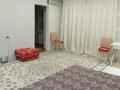 2-комнатная квартира · 48 м² · 5/5 этаж, Аманжолова — Остановка юбилейный за 11 млн ₸ в Уральске, мкр Школьник — фото 4