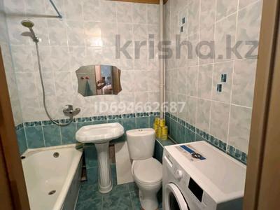 2-бөлмелі пәтер · 45 м² · 5/5 қабат, Победы 93 — Алем Плаза угол ул.Мухита и Победы, бағасы: 15 млн ₸ в Уральске