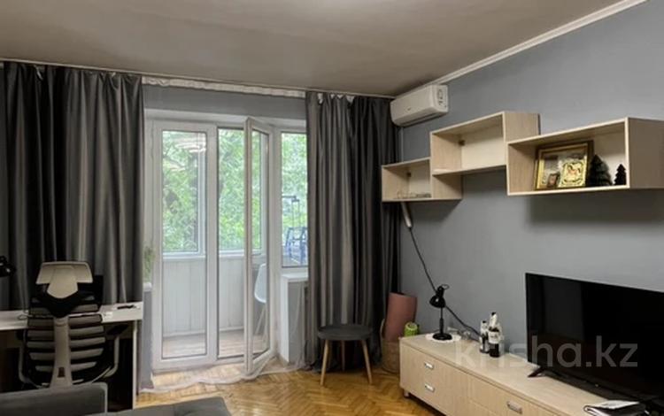 1-комнатная квартира · 40.4 м² · 2/5 этаж, ул. Кабанбай батыра за 52 млн 〒 в Алматы, Медеуский р-н — фото 2