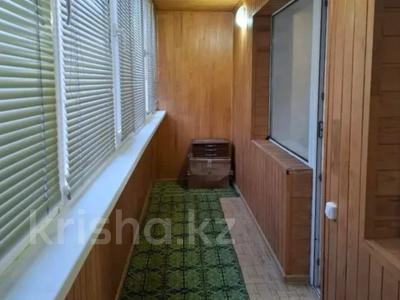 3-бөлмелі пәтер · 67 м² · 4/9 қабат, БОРИСА АЛЕКСАНДРОВА 11 — ДВОРЕЦ СПОРТА, бағасы: ~ 32.7 млн ₸ в Усть-Каменогорске