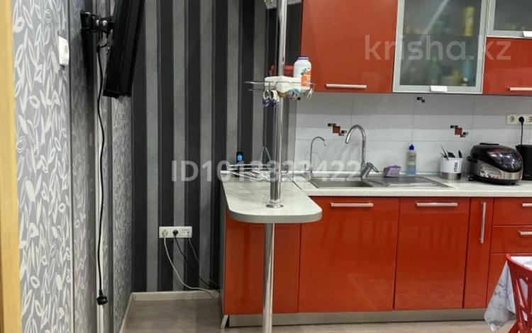 3-комнатная квартира · 87.4 м² · 1/5 этаж, мкр Жетысу-2 2 за 72 млн ₸ в Алматы, Ауэзовский р-н — фото 2