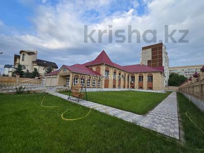 Жеке үй · 9 бөлме · 780 м² · 20 сот., Шаяхметова 100, бағасы: 490 млн 〒 в Костанае