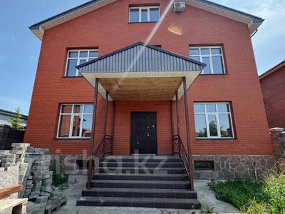 Отдельный дом · 10 комнат · 575.7 м² · 7 сот., мкр Юго-Восток, Муканова 41/45 за 115 млн ₸ в Караганде, Казыбек би р-н