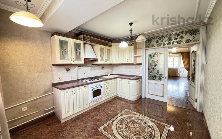 3-бөлмелі пәтер · 75 м² · 4/5 қабат, Жандосова 82 — Розыбакиева, бағасы: 350 000 〒 в Алматы, Бостандыкский р-н — фото 8