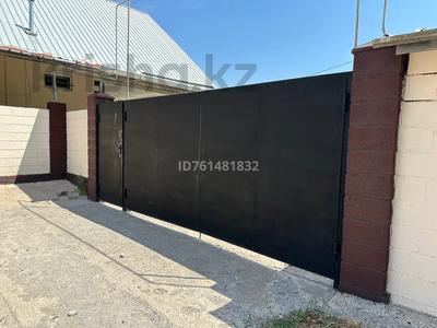 Жеке үй · 6 бөлме · 220 м² · 12 сот., Пкск Комета 69 — По верхний трасса высшее Каскеленский поворота 1 минута в сторону пос.Жандосова, бағасы: 53 млн 〒