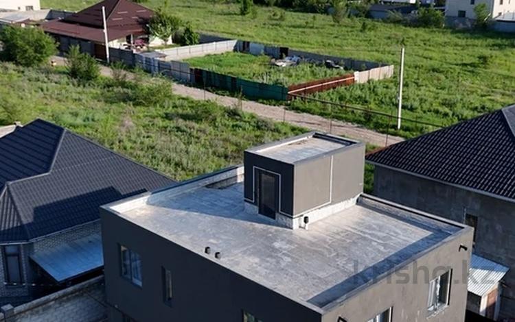Жеке үй · 5 бөлме · 180 м², Сулейманова 11, бағасы: 61 млн ₸ в Туздыбастау (Калинино) — фото 2