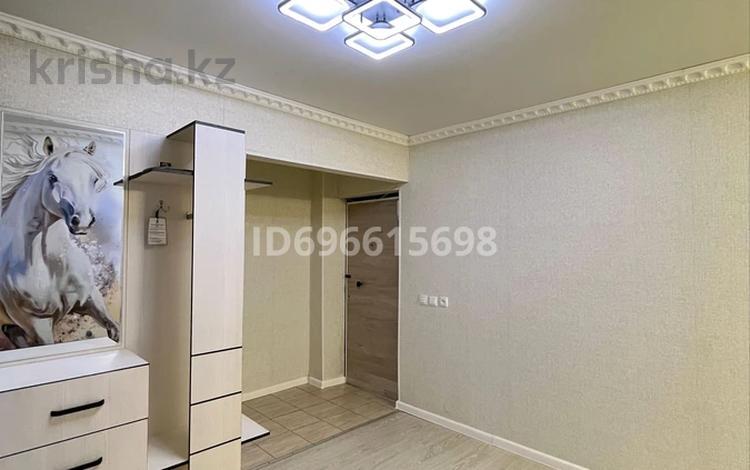 3-бөлмелі пәтер, 80 м², 1/5 қабат, мкр Малый Самал, Рыскулбекова 50/А, бағасы: 35 млн 〒 в Шымкенте, Аль-Фарабийский р-н — фото 4