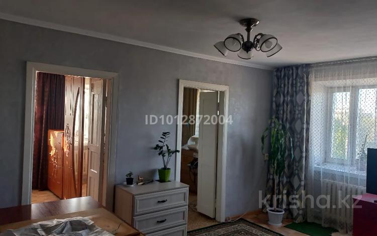 4-бөлмелі пәтер · 63 м² · 4/5 қабат, карменова 66, бағасы: 20 млн ₸ в Семее — фото 2
