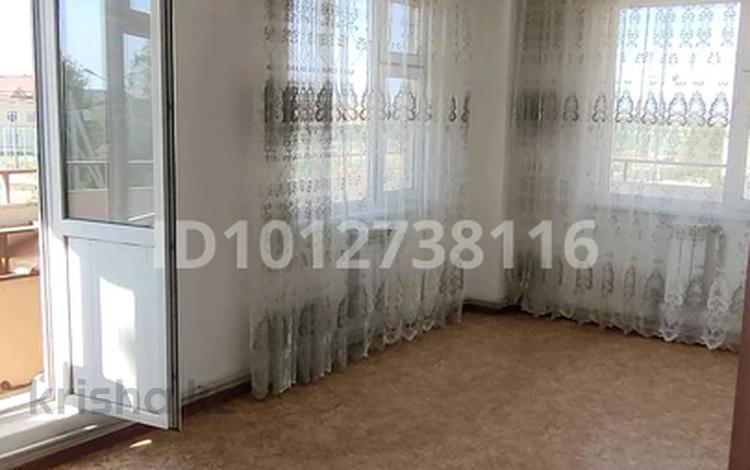3-комнатная квартира · 84 м² · 2/5 этаж, мкр Арай-2 за 130 000 ₸ в Таразе — фото 11