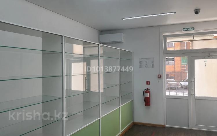 Действующая аптека с товарным остатком! · 55 м², бағасы: 15 млн ₸ в Караганде, Казыбек би р-н — фото 2