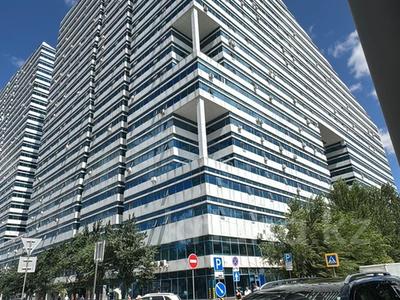 3-комнатная квартира · 146 м² · 3/3 этаж, Динмухаммед Кунаев 12 за 500 000 ₸ в Астане, Есильский р-н