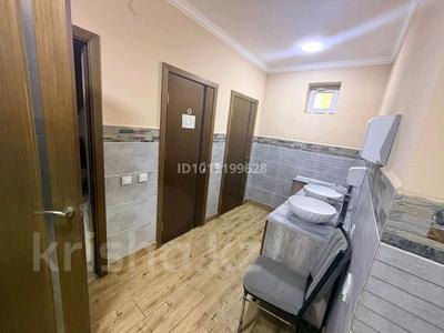 Продаётся действующий бизнес в центре города · 350 м², бағасы: 4 млн ₸ в Шымкенте, Аль-Фарабийский р-н
