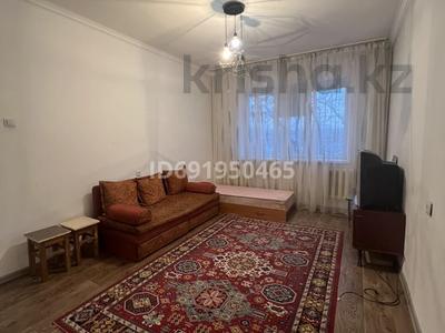 1-комнатная квартира, 42 м², 4/5 этаж, мкр Аксай-2 40 за 23.5 млн 〒 в Алматы, Ауэзовский р-н