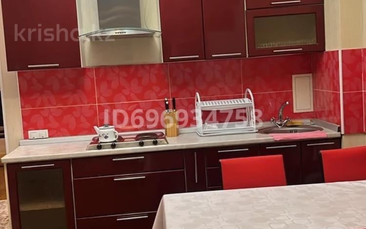 2-комнатная квартира · 93 м² · 5/9 этаж, мкр Керемет 7 за 400 000 ₸ в Алматы, Бостандыкский р-н — фото 2