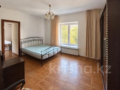 4-комнатная квартира · 100 м² · 4/5 этаж, Ул.Шевченко 37 — ул. Кунаева за 500 000 ₸ в Алматы, Алмалинский р-н