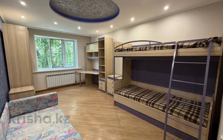 3-бөлмелі пәтер · 72 м² · 2/5 қабат, Барибаева, бағасы: 71 млн ₸ в Алматы, Медеуский р-н — фото 2