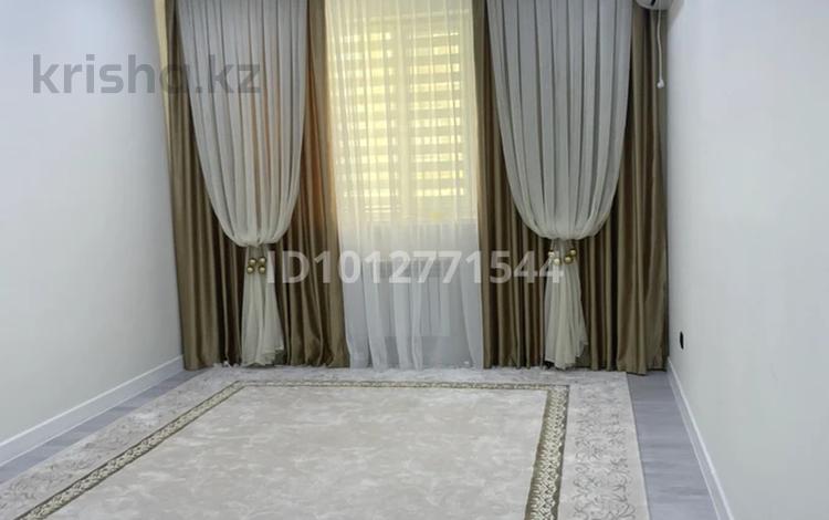 2-комнатная квартира · 65.5 м² · 1/6 этаж, 38-й мкр 5 за 23 млн 〒 в Актау — фото 2
