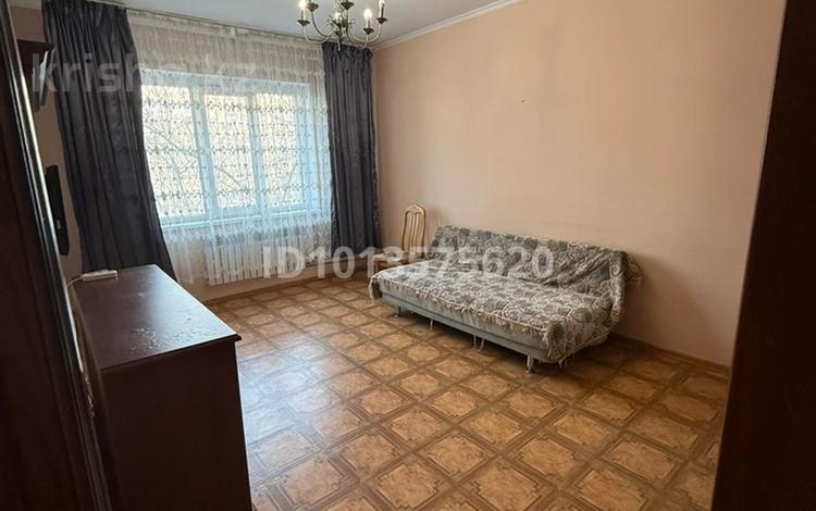1-бөлмелі пәтер · 40 м² · 4/9 қабат, мкр Аксай-5, бағасы: 190 000 ₸ в Алматы, Ауэзовский р-н — фото 2