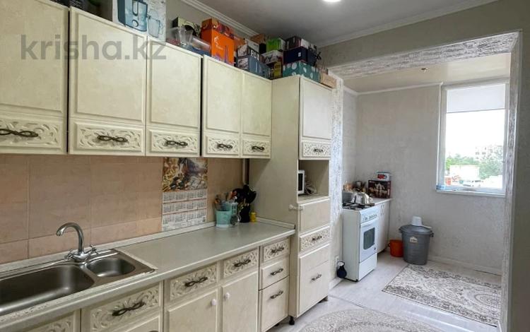 3-комнатная квартира · 70 м² · 2/5 этаж, 27-й мкр 32 за 22.5 млн ₸ в Актау — фото 2