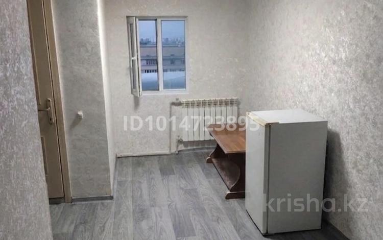 1-бөлмелі пәтер · 20 м² · 10/10 қабат, Ақсай-1А ш/а. 28А, бағасы: 300 000 ₸ в Алматы, Ауэзовский р-н — фото 3