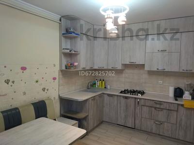 2-комнатная квартира, 87 м², 2/5 этаж, мкр Думан-2 6 за 42.5 млн 〒 в Алматы, Медеуский р-н