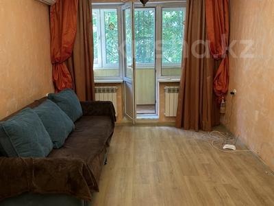 3-комнатная квартира · 60 м² · 2/4 этаж, мкр №5 41 за 300 000 ₸ в Алматы, Ауэзовский р-н