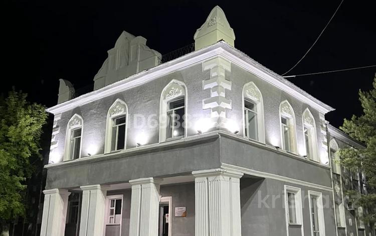 Офисы · 80 м² за 680 000 ₸ в Караганде, Казыбек би р-н — фото 2