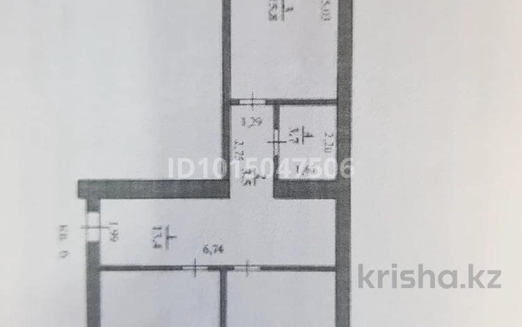2-бөлмелі пәтер · 73 м² · 2/5 қабат, Строитель ш/а. 16/2, бағасы: 35 млн ₸ в Уральске, мкр Строитель — фото 2