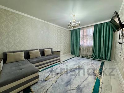 2-комнатная квартира · 57.3 м² · 2/12 этаж, мкр Акбулак, 1-я улица — Алматы арены и Алатау театра за 38 млн 〒 в Алатауский р-н