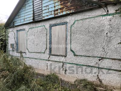 Часть дома · 4 комнаты · 55 м² · 24 сот., Абая 7 — Возле маг Науырыз за 3 млн 〒 в Петровка