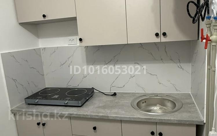 2-комнатная квартира · 25 м², Сейдалиева 65А — Недалеко от магазина «Акку» за 100 000 ₸ в Аскара Токпанова (Казцик) — фото 2