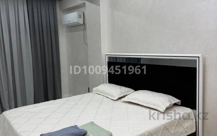 1-комнатная квартира · 39 м² · 11/13 этаж, Есенова 160/3 за 2 000 〒 в Алматы, Жетысуский р-н — фото 2