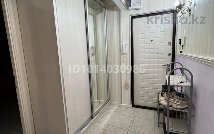 4-комнатная квартира · 81 м² · 1/5 этаж, мкр Центральный 10 за 320 000 ₸ в Атырау — фото 2