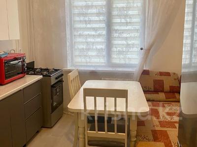 1-комнатная квартира · 37 м² · 1/9 этаж, мкр Аксай-5 за 26 млн ₸ в Алматы, Ауэзовский р-н