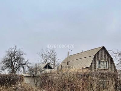 Продажа домов и дачи в Туркестанской обл.: Дача · 2 комнаты · 55 м² · 12 сот., Ремонтник 20 — У дороги/ рядом со скважиной за 10 млн 〒 Дача · 2 комнаты · 55 м² · 12 сот., Ремонтник 20 — У дороги/ рядом со скважиной за 10 млн 〒 в Шубарсу