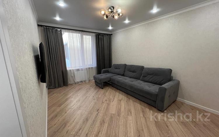 3-комнатная квартира · 105 м² · 6/9 этаж, Абикен Бектурова 11/1 за 650 000 ₸ в Астане, Нура р-н — фото 2